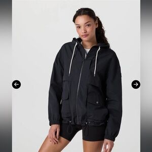 Vuori Elijo Women's Black Rain Jacket